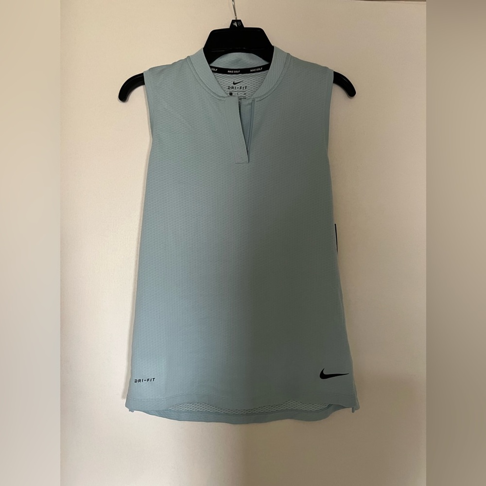 Women’s Nike Golf Tee